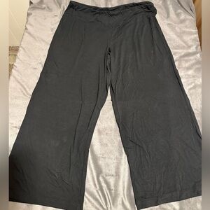 Soma cropped Sleep Pants 
Size Medium